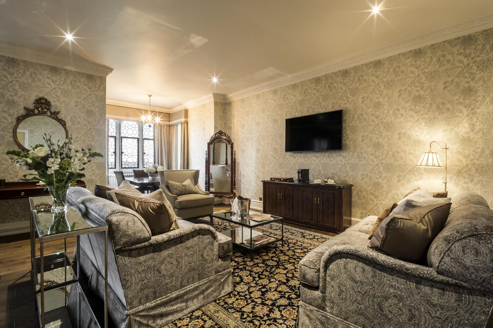 Eastwell Manor, Champneys Hotel & Spa Ашфорд Екстериор снимка