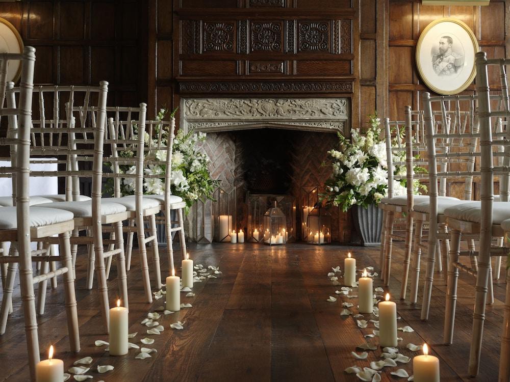 Eastwell Manor, Champneys Hotel & Spa Ашфорд Екстериор снимка
