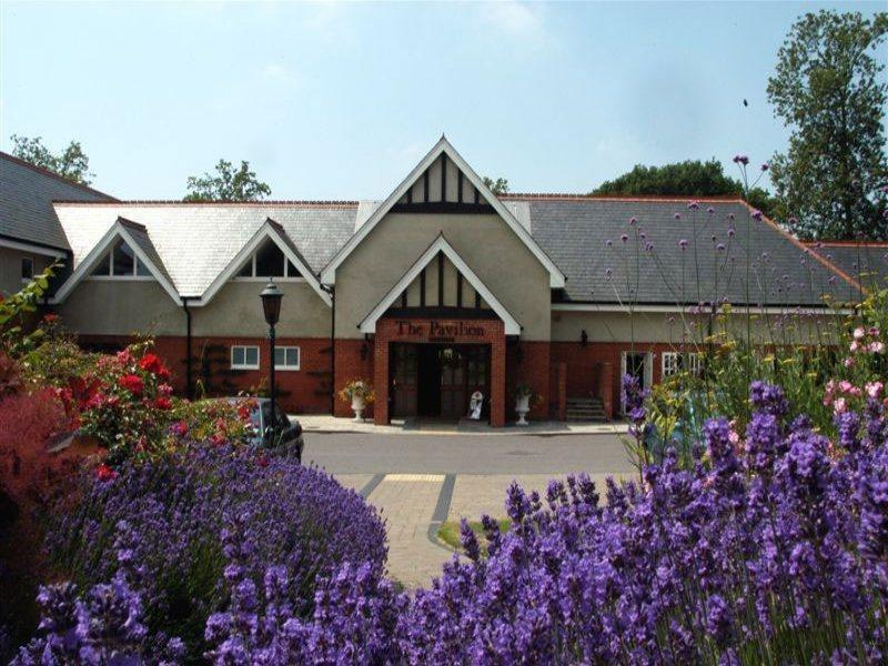 Eastwell Manor, Champneys Hotel & Spa Ашфорд Екстериор снимка