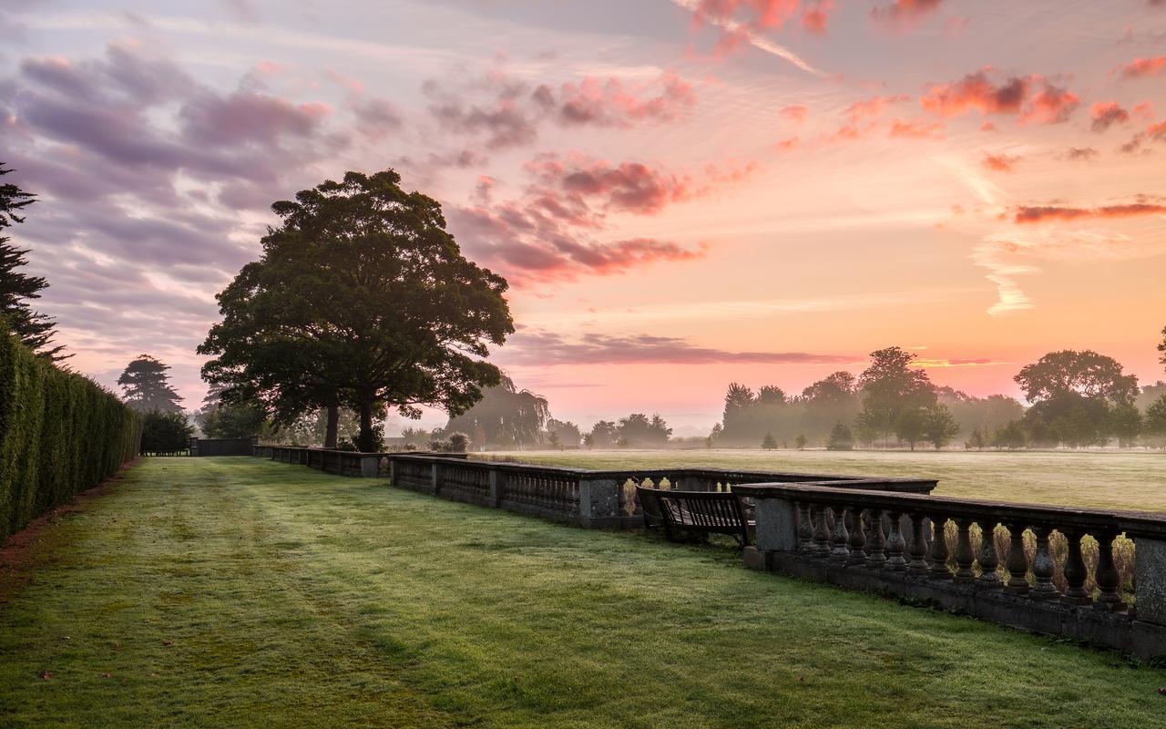 Eastwell Manor, Champneys Hotel & Spa Ашфорд Екстериор снимка