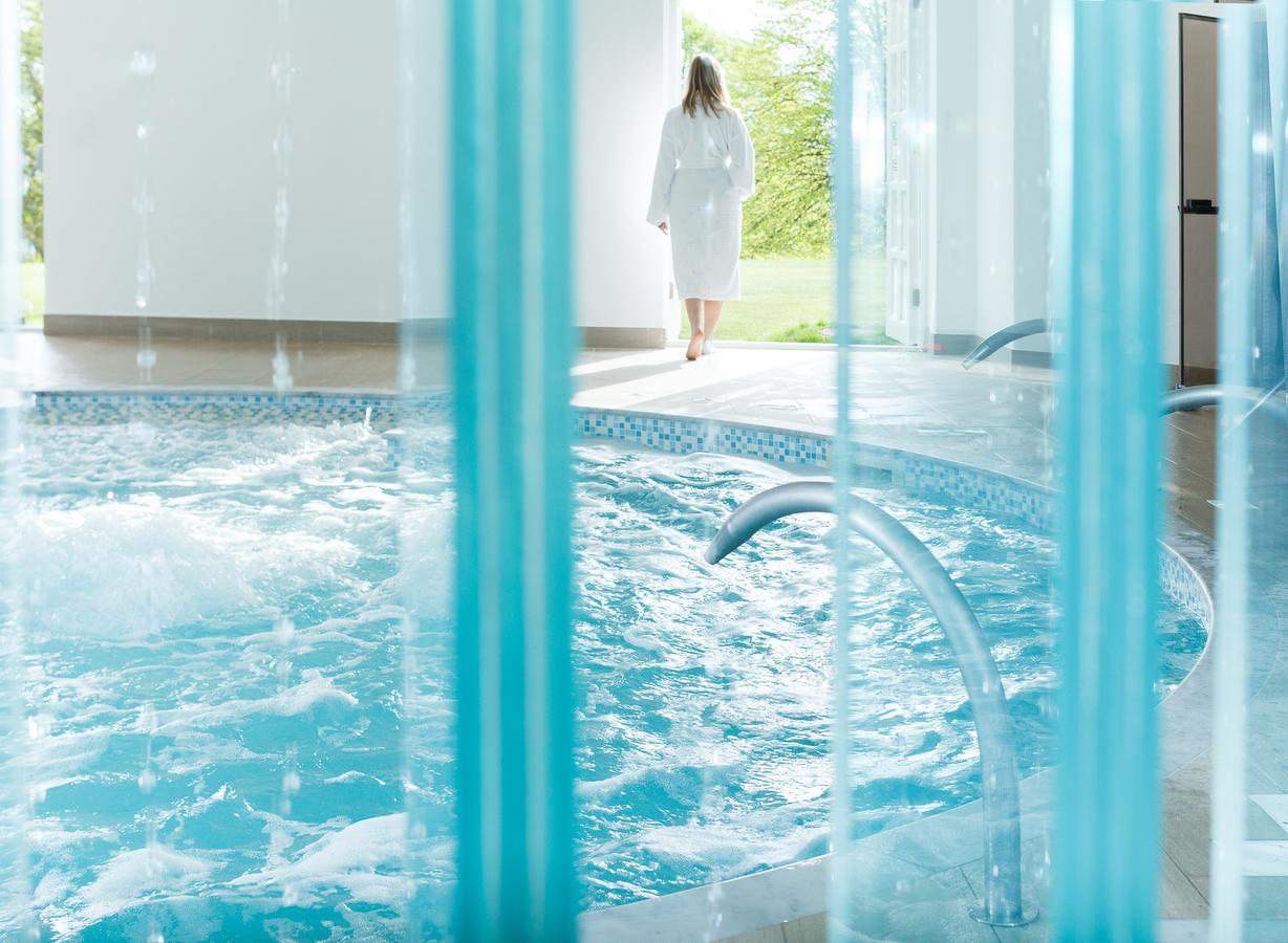 Eastwell Manor, Champneys Hotel & Spa Ашфорд Екстериор снимка