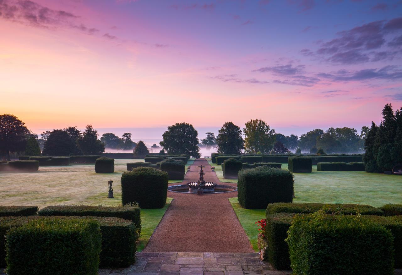 Eastwell Manor, Champneys Hotel & Spa Ашфорд Екстериор снимка
