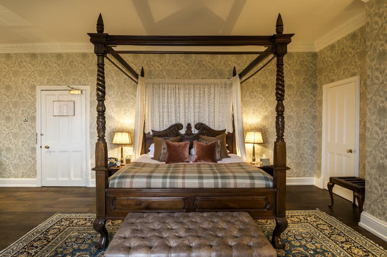 Eastwell Manor, Champneys Hotel & Spa Ашфорд Екстериор снимка